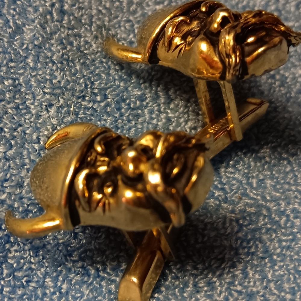 Vikings ! Vintage, excellent condition Swank cufflinks